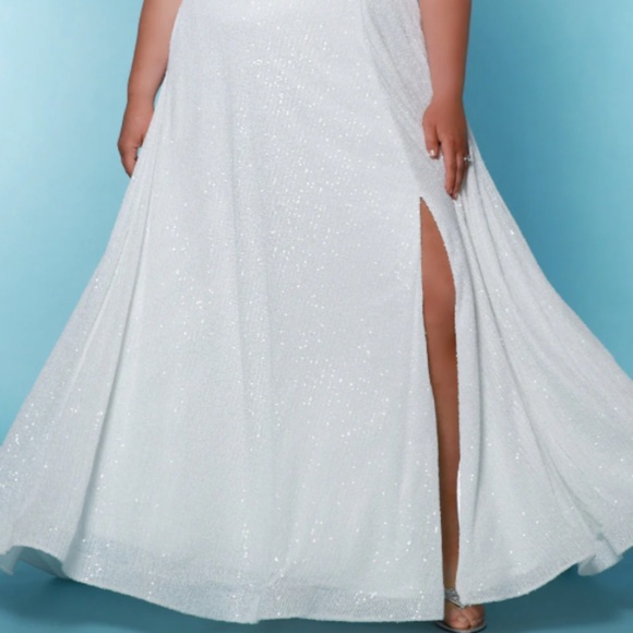 Sydney's Closet Sequin Gown - Picture 3 of 4